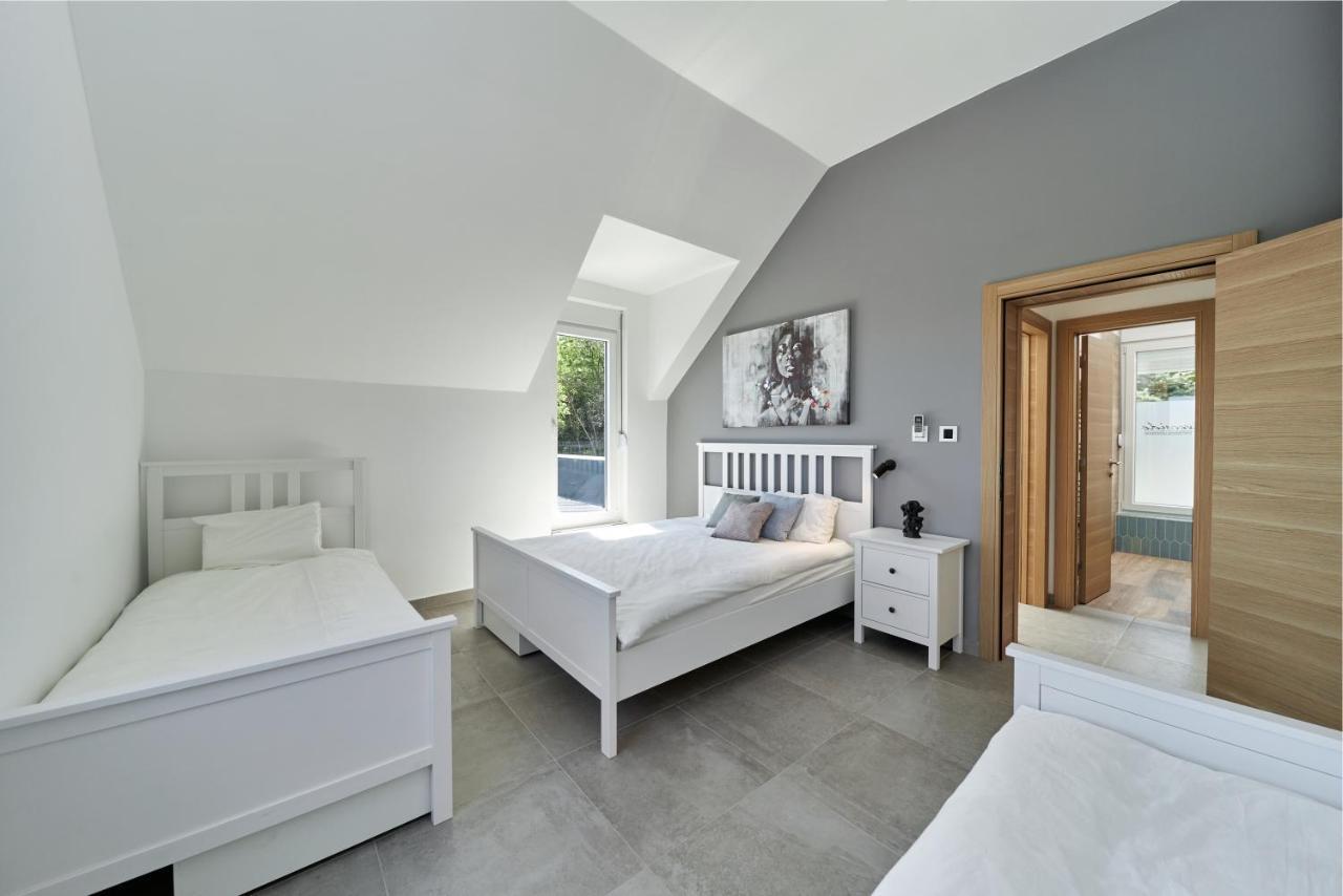 Riverside Pool Villa-Sremski Karlovci Ngoại thất bức ảnh